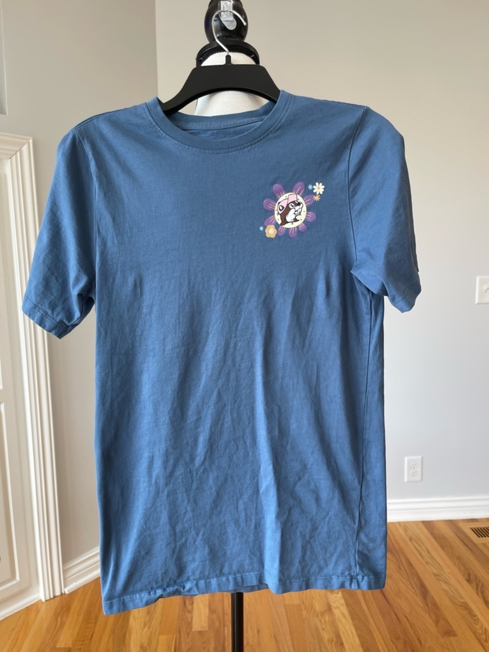 Bucee's size small T shirt EUC floral forest Live Simple Dream Big beaver small - Picture 3 of 10